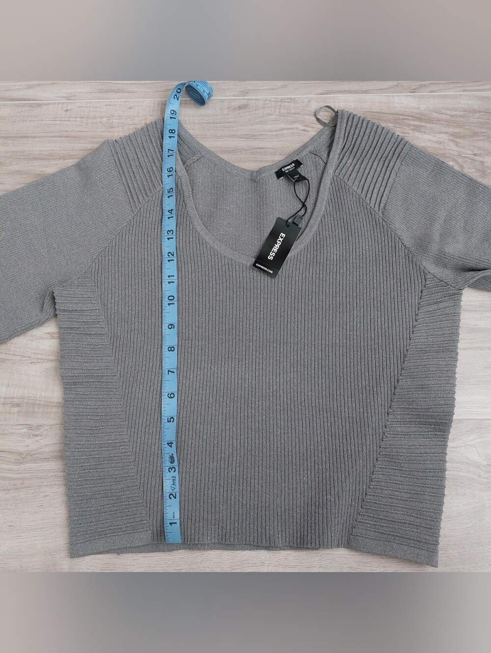 Express Gray Ribbed V-Neck Sweater - Picture 5 of 7